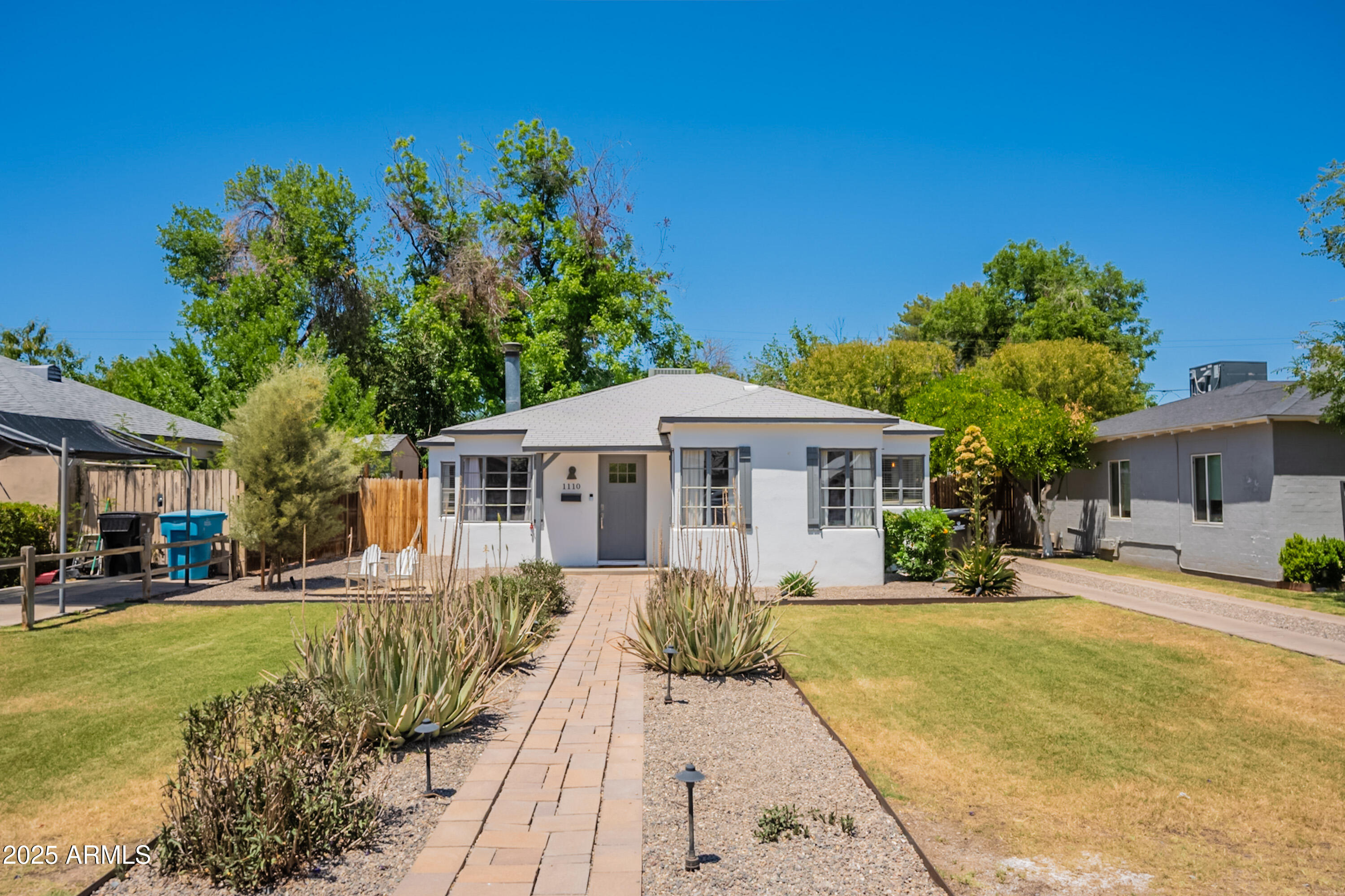 Phoenix, Arizona, 85013, United States, 3 Bedrooms Bedrooms, ,Residential,For Sale,1818806