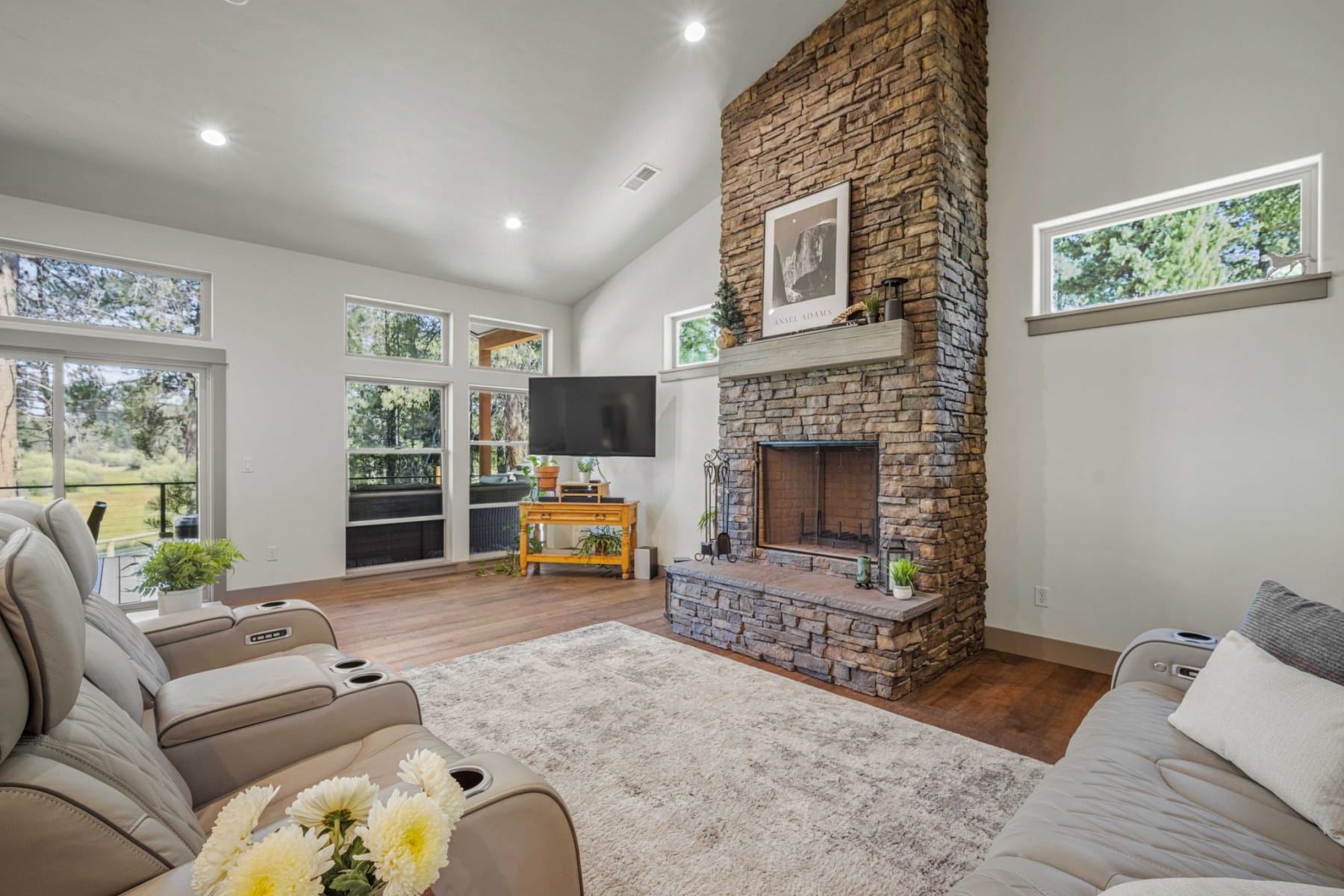  54635 Silver Fox Drive Bend, OR 97707 - 物件實景