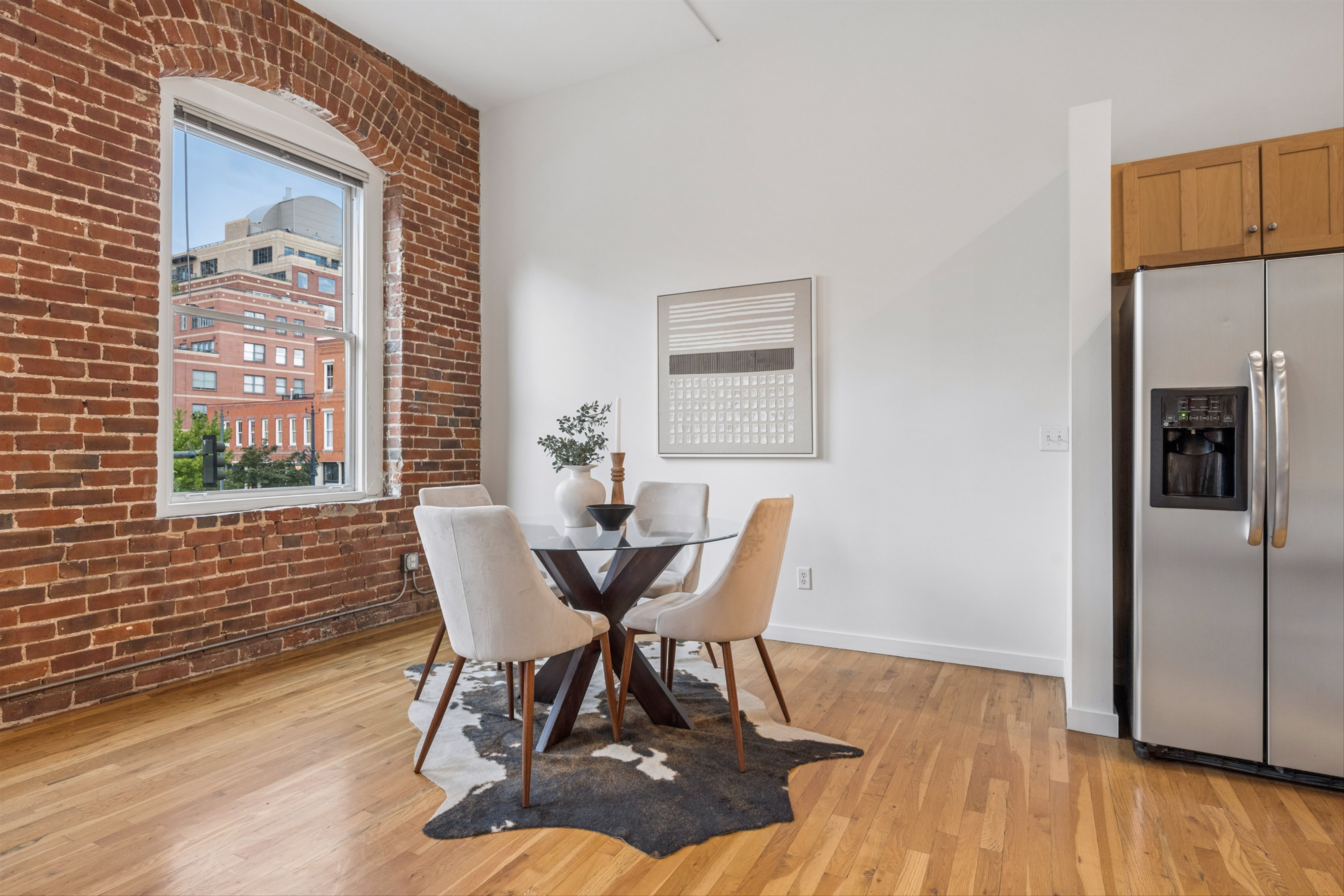  rare lodo loft gem – exposed brick, parking & walk to union  station - 物件實景