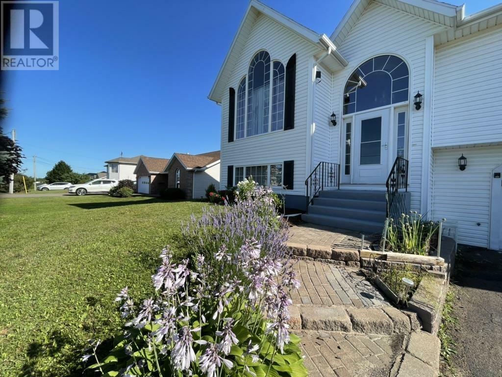 STRATFORD, Prince Edward Island, C1B 2H3, CA, 4 Bedrooms Bedrooms, ,2 BathroomsBathrooms,Residential,For Sale,1885637