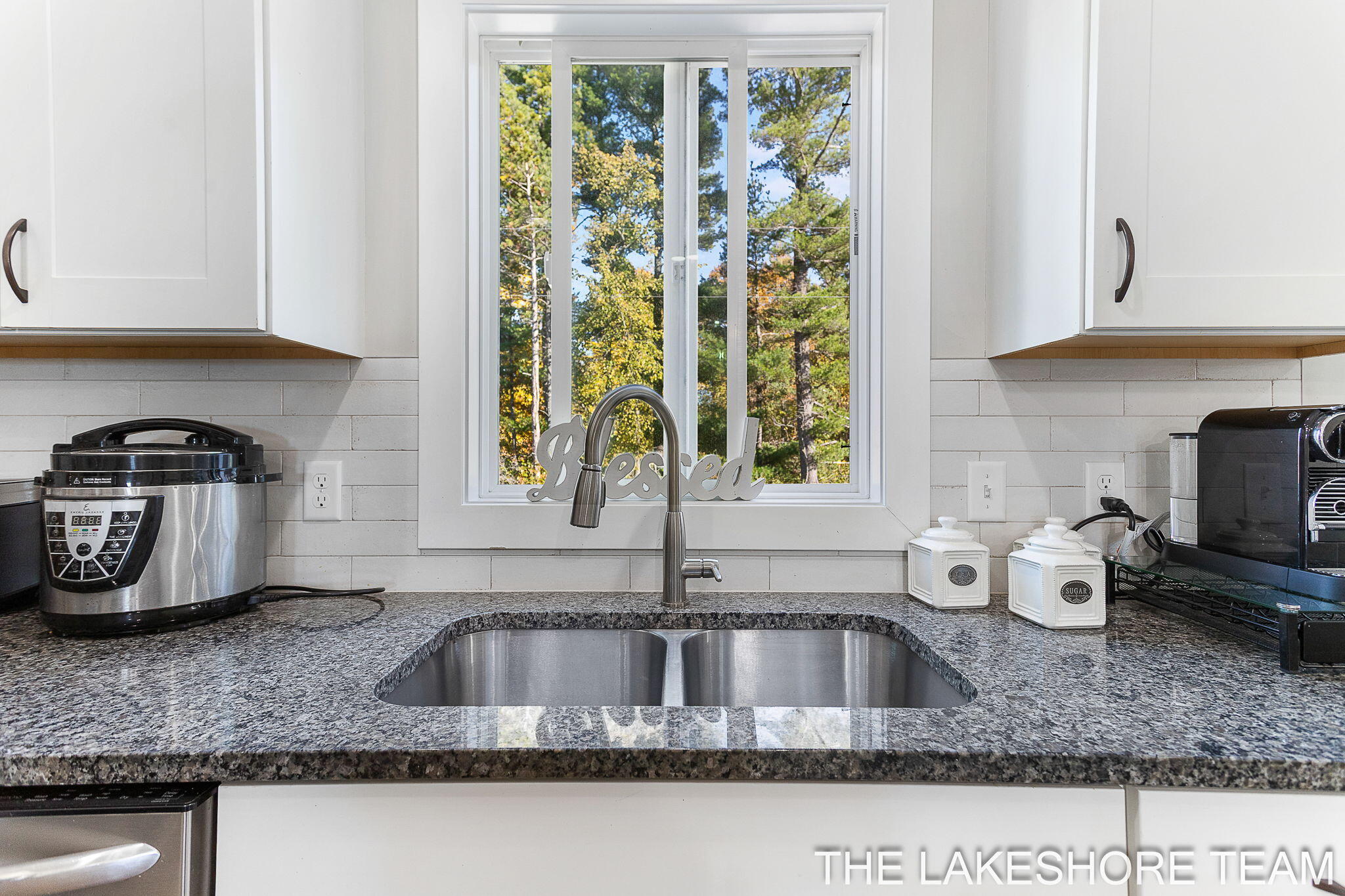 Holland, Michigan, 49424, United States, 5 Bedrooms Bedrooms, ,4 BathroomsBathrooms,Residential,For Sale,1973082