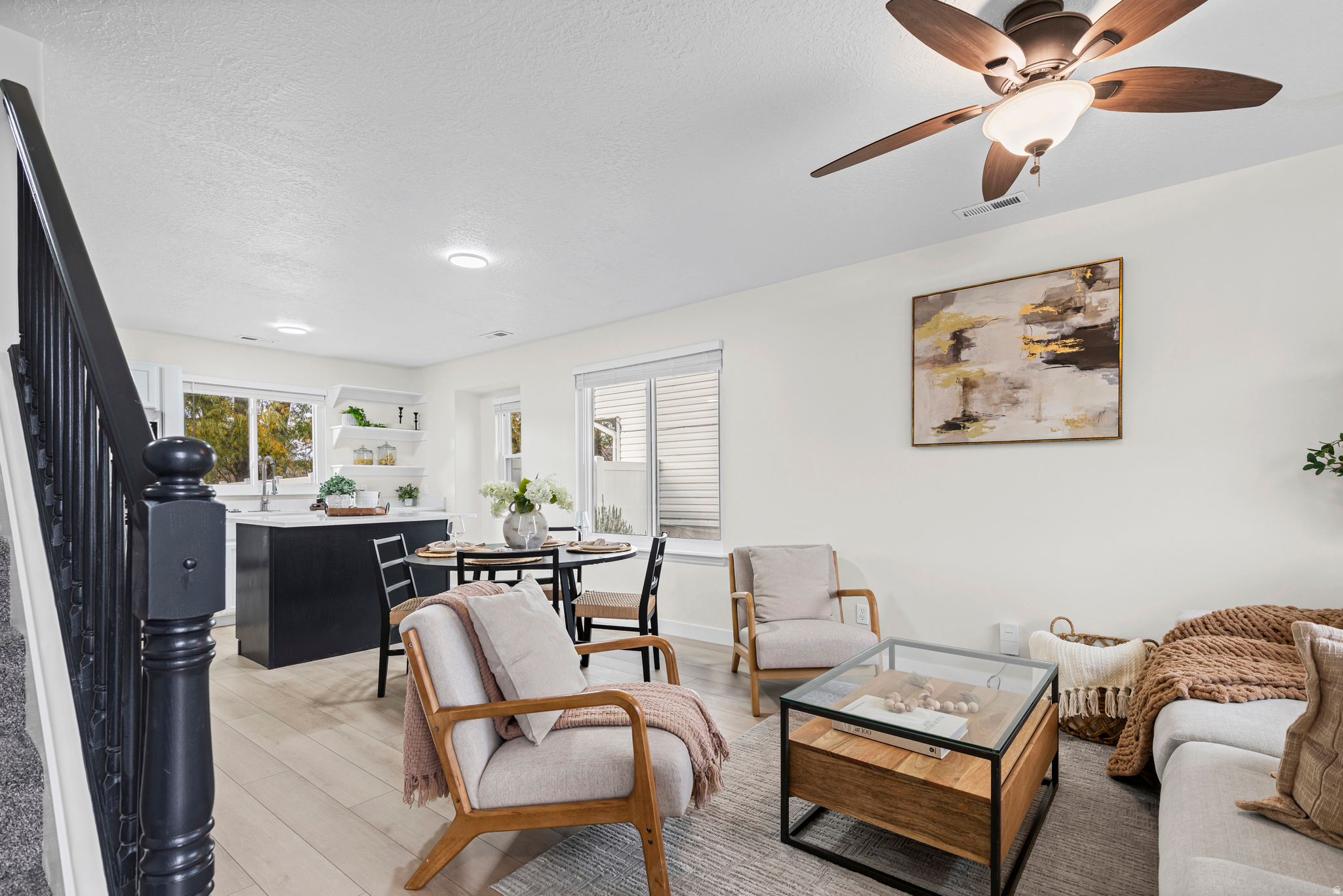 Sandy, Utah, 84070, United States, 3 Bedrooms Bedrooms, ,3 BathroomsBathrooms,Residential,For Sale,1996029