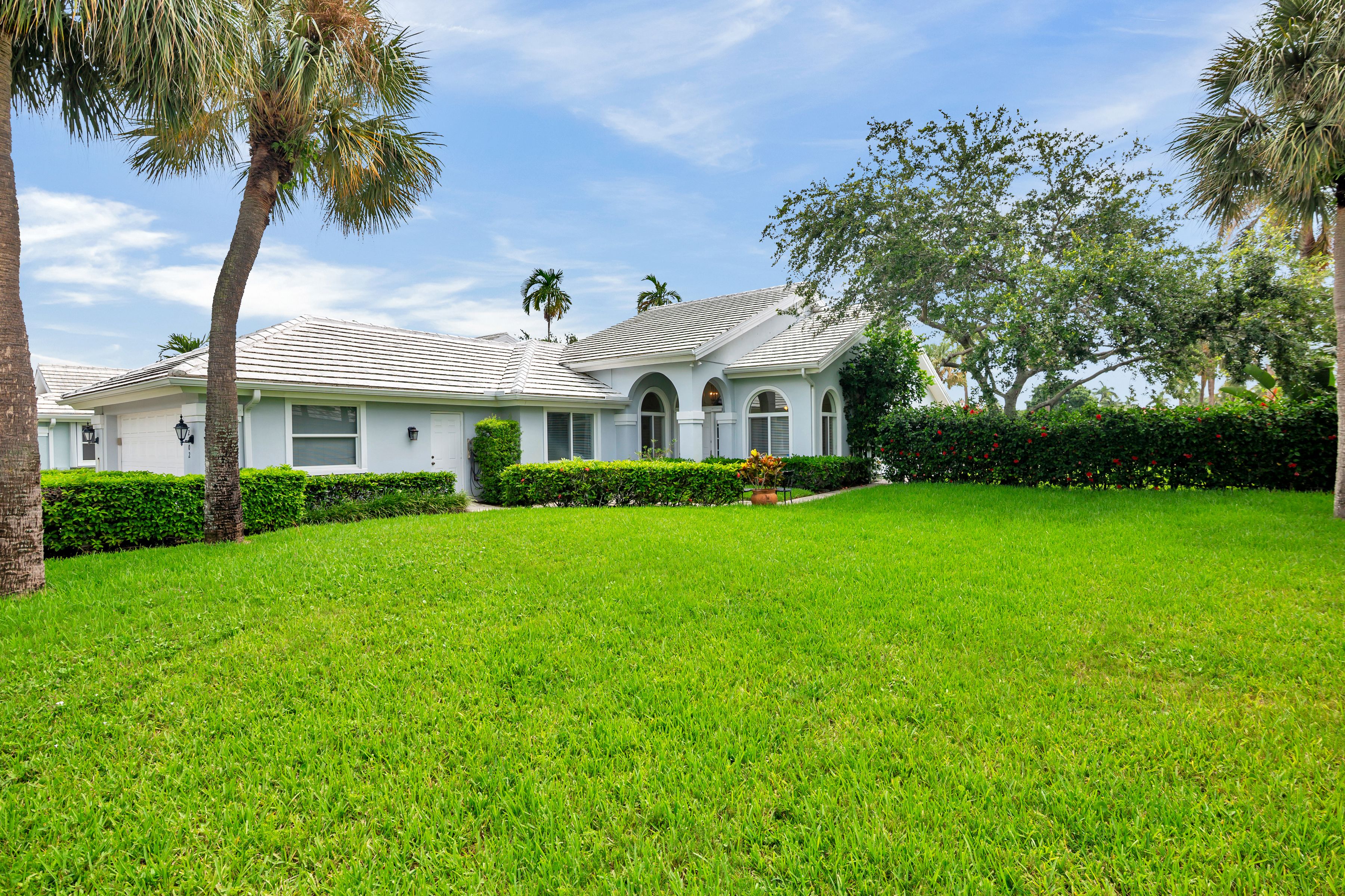  2402 Saratoga Bay Drive - 物件實景