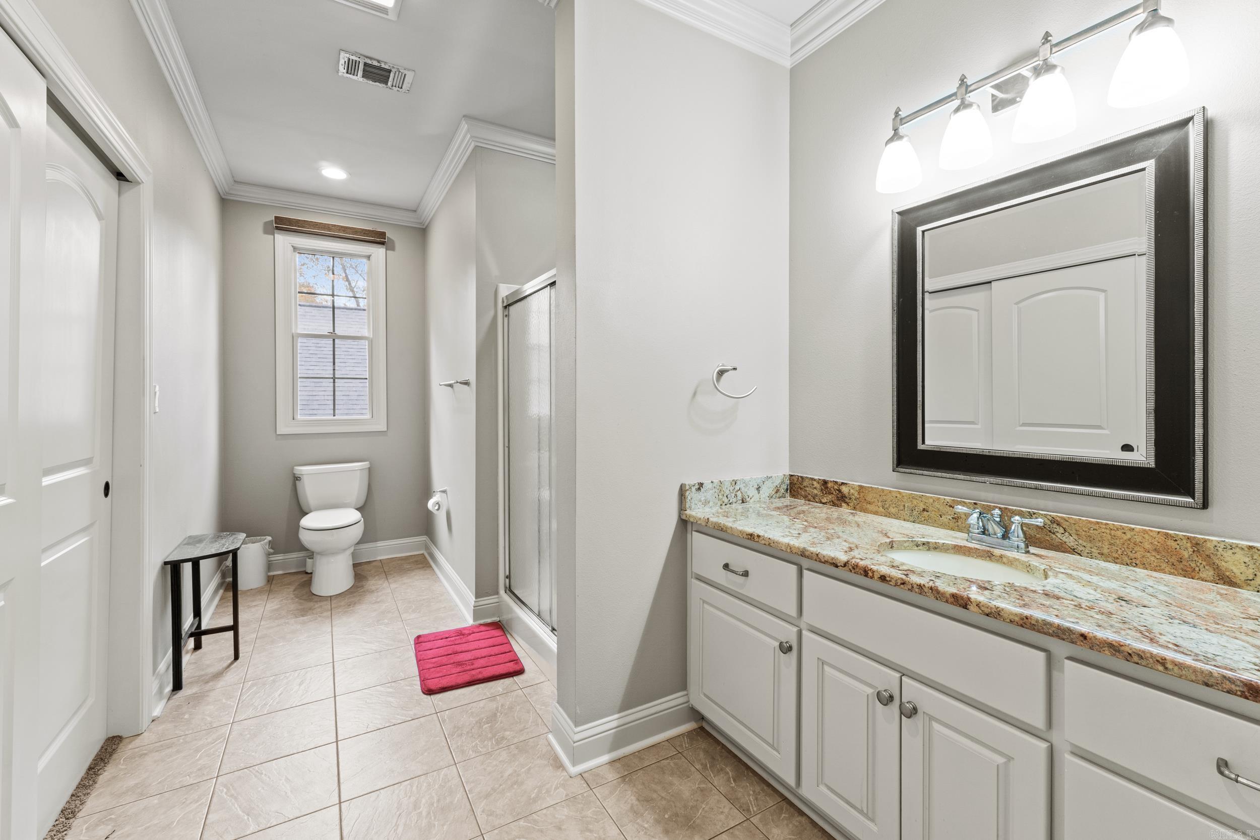 Benton, Arkansas, 72019, United States, 5 Bedrooms Bedrooms, ,5 BathroomsBathrooms,Residential,For Sale,1994401