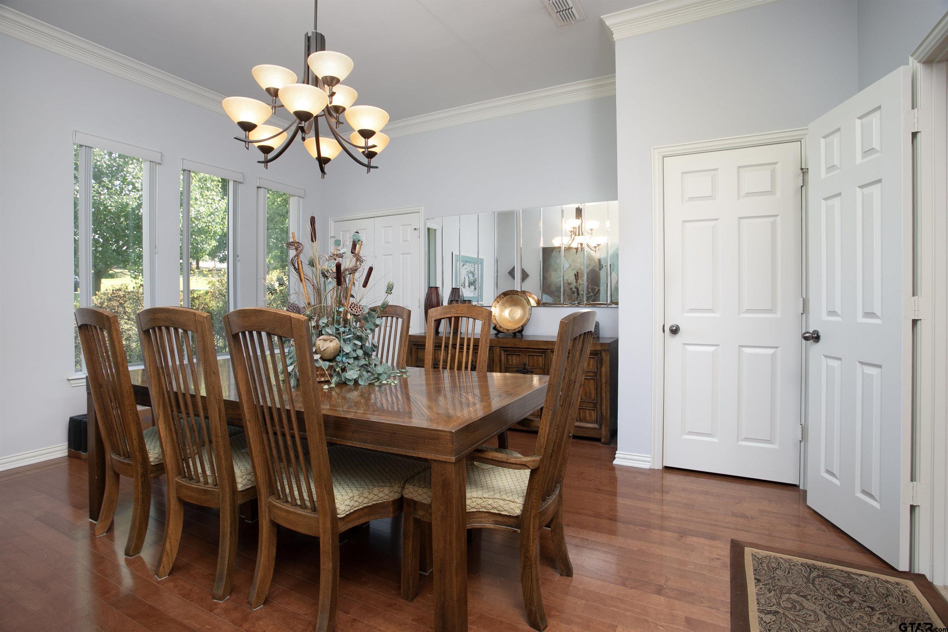 Flint, Texas, 75762, United States, 4 Bedrooms Bedrooms, ,4 BathroomsBathrooms,Residential,For Sale,1817610