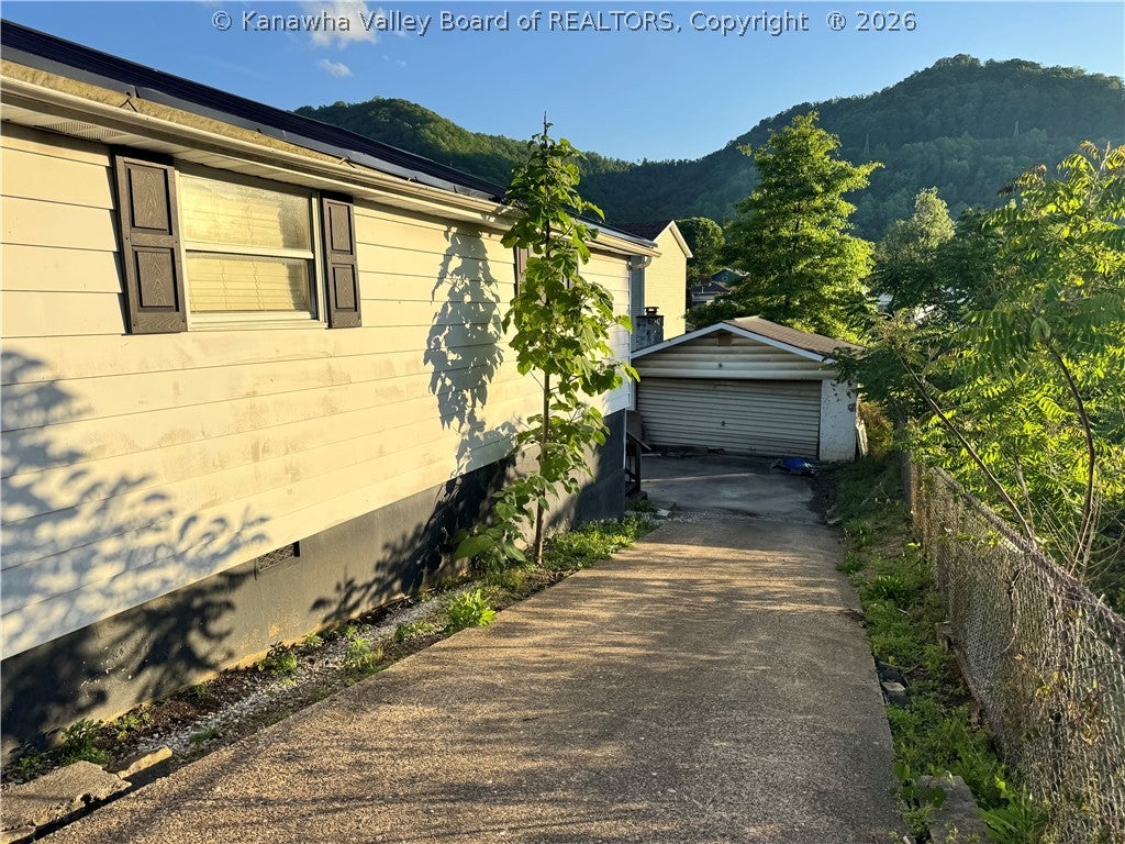 Nancy Ave, Belle, WV 25015 #1