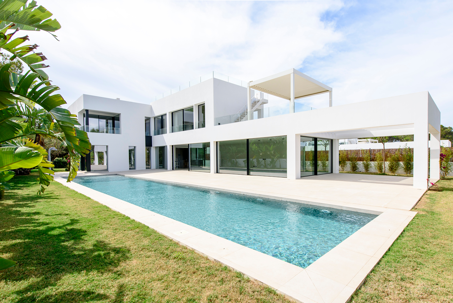 Modern villa with sea views in Puig de n'Alis