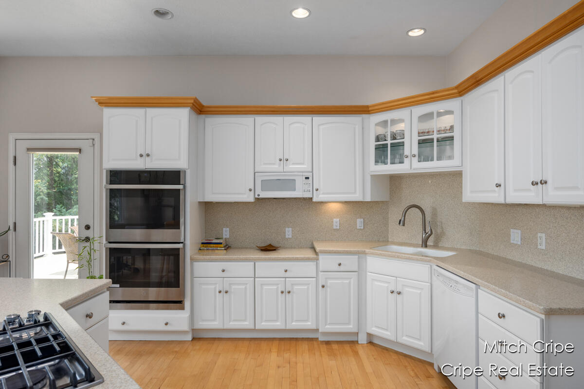 Caledonia, Michigan, 49316, United States, 5 Bedrooms Bedrooms, ,4 BathroomsBathrooms,Residential,For Sale,1906707
