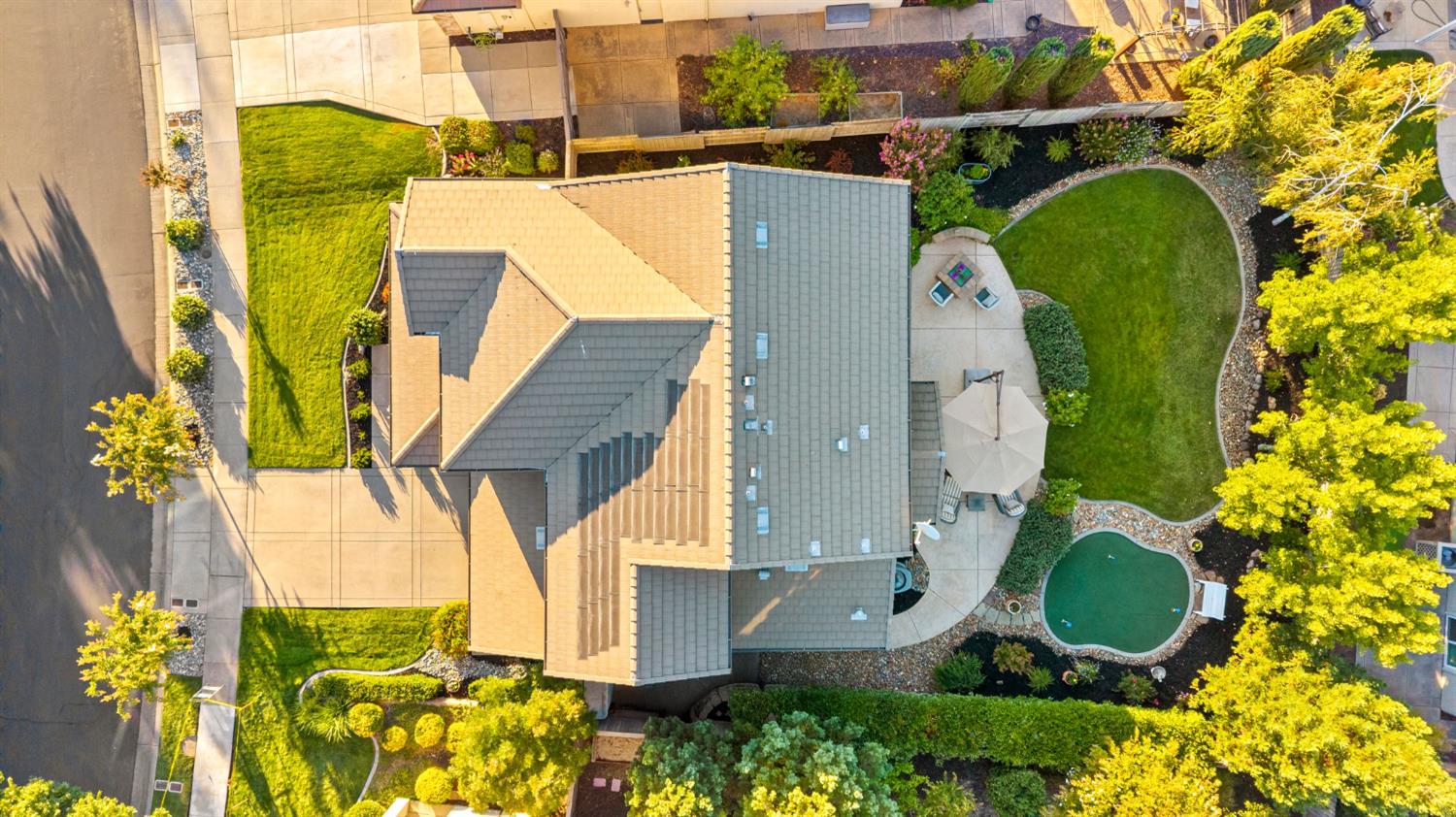 El Dorado Hills, California, 95762, United States, 4 Bedrooms Bedrooms, ,3 BathroomsBathrooms,Residential,For Sale,1925996