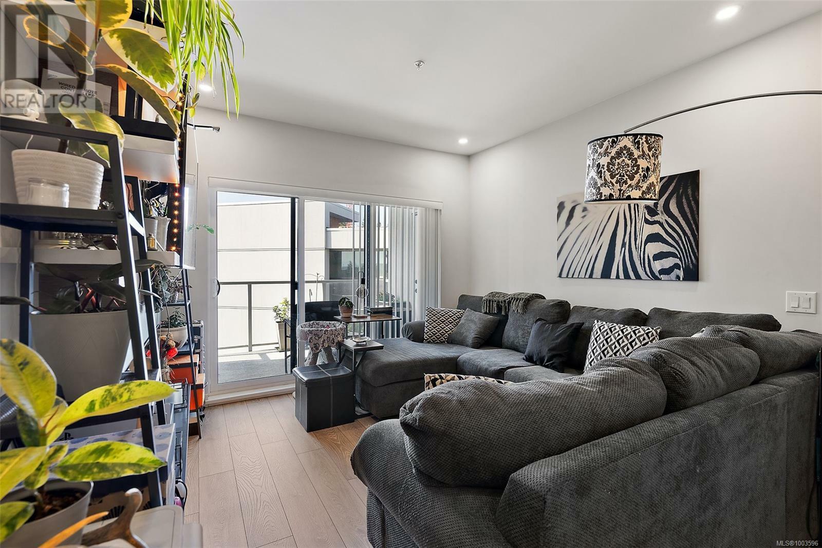 LANGFORD, British Columbia, V9B 0Y3, CA, 2 Bedrooms Bedrooms, ,2 BathroomsBathrooms,Residential,For Sale,1875162