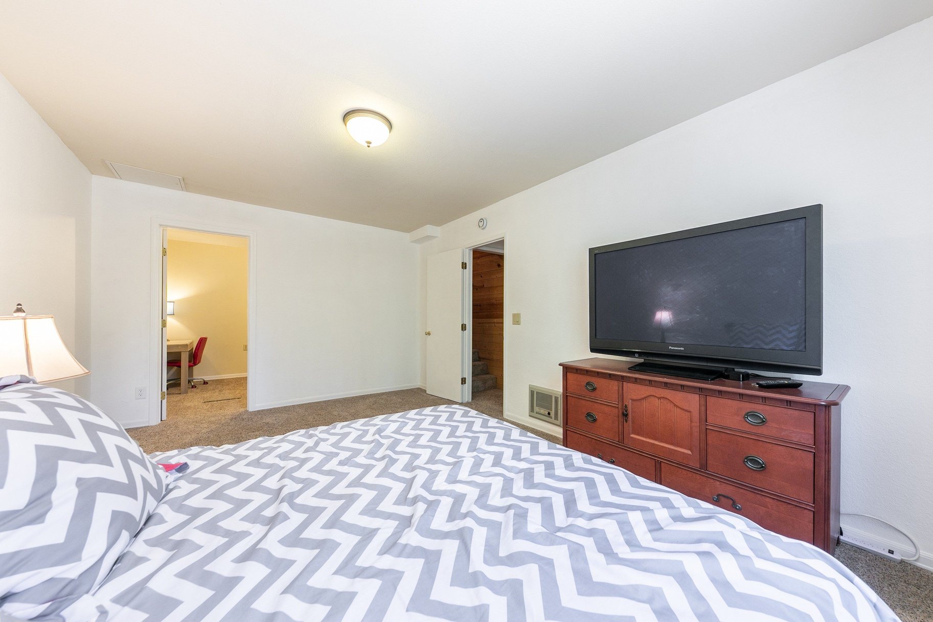  DESIRABLE TAHOE DONNER LOCATION - 物件實景