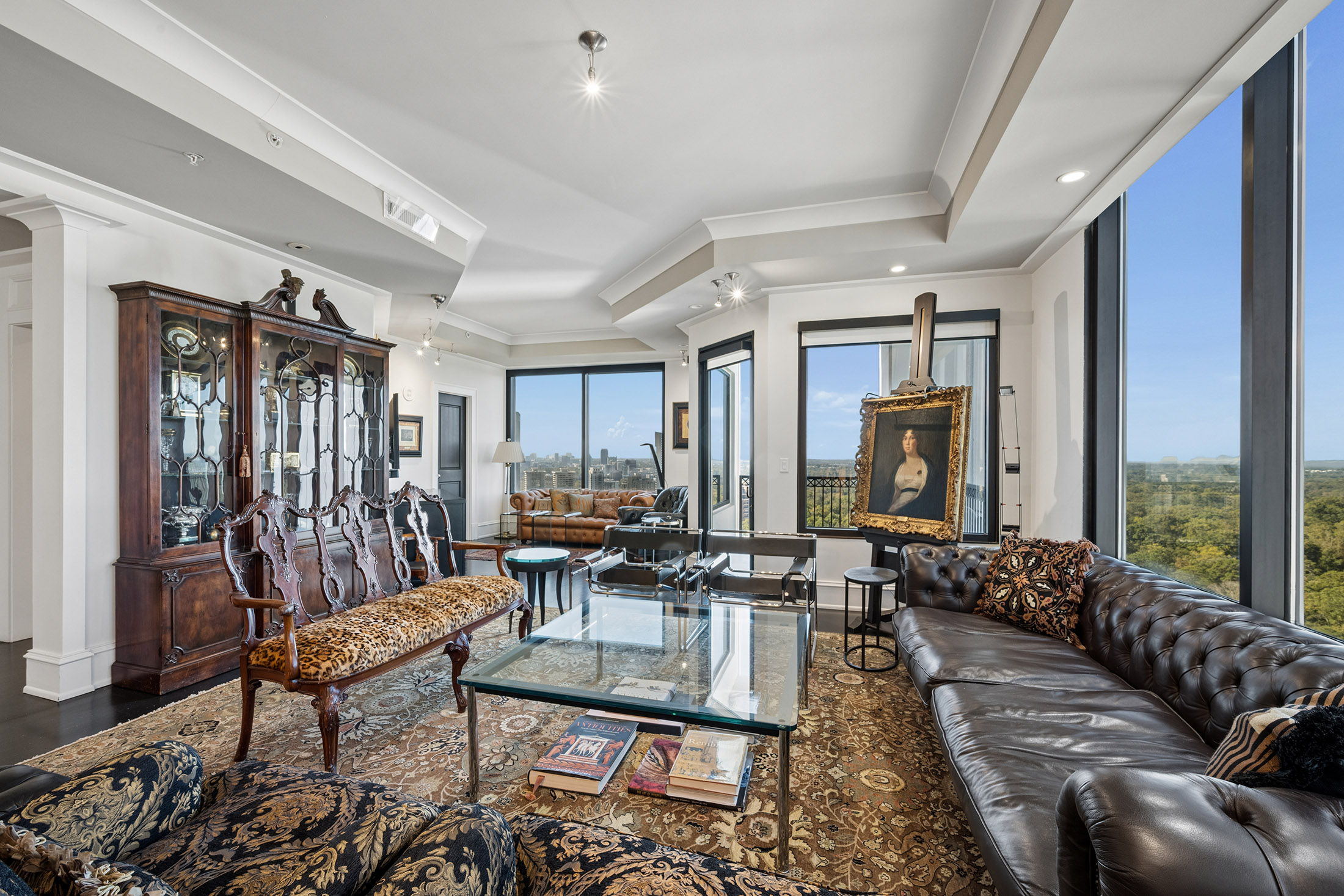  Exceptional Space, Skyline Views, and an Unbeatable Buckhead Location - 物件實景