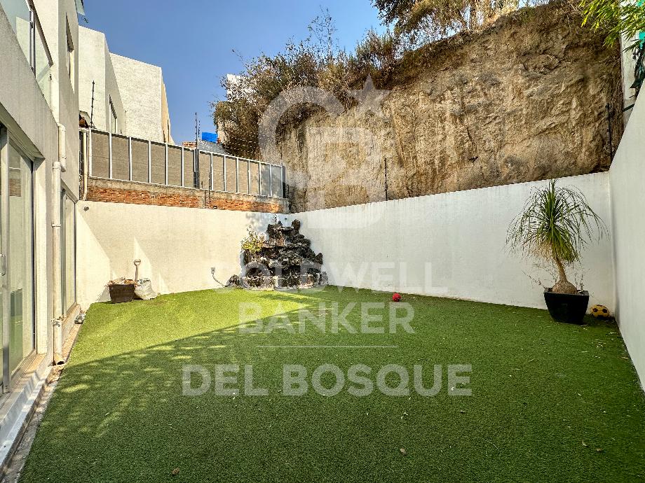 General Miguel Miram?n, Naucalpan de Juárez, Estado de méxico, 53126, Mexico, 6 Bedrooms Bedrooms, ,4 BathroomsBathrooms,Residential,For Sale,General Miguel Miram?n,1621577
