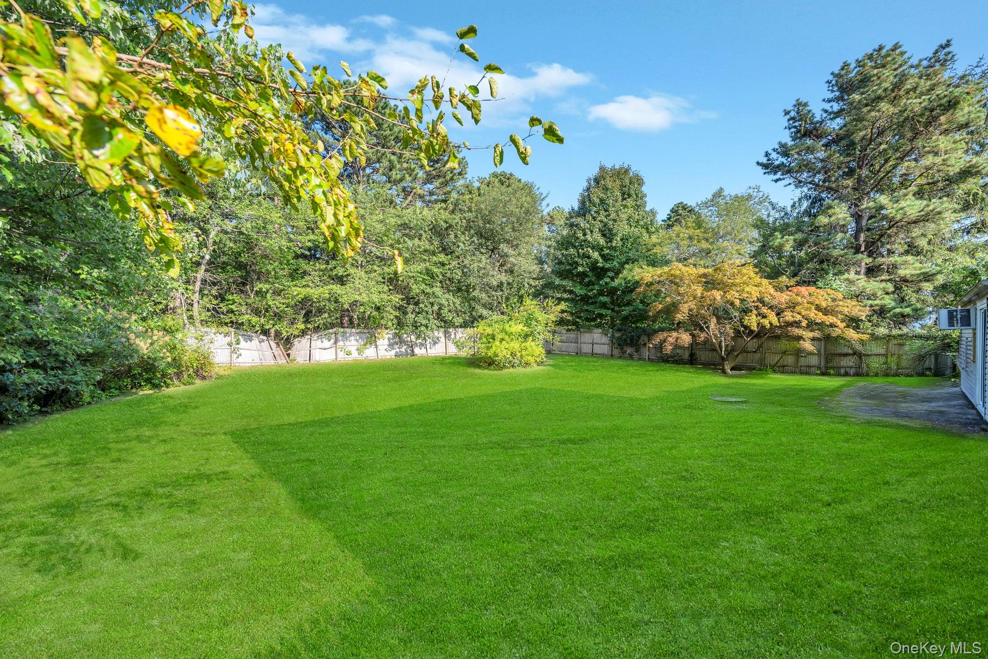 Medford, New York, 11763, United States, 5 Bedrooms Bedrooms, ,2 BathroomsBathrooms,Residential,For Sale,1926312