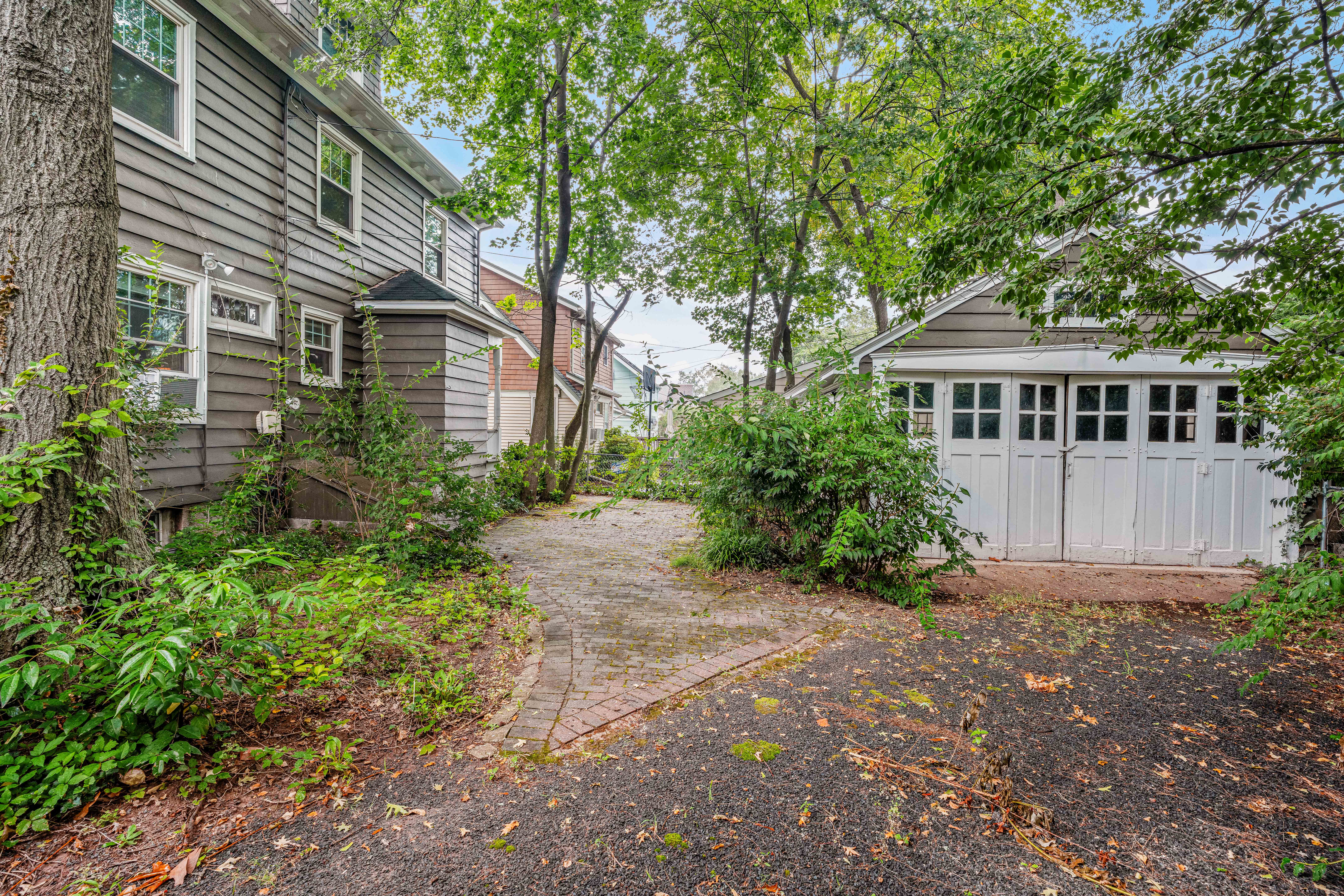 Highland Park, New Jersey, 08904, United States, 4 Bedrooms Bedrooms, ,2 BathroomsBathrooms,Residential,For Sale,1976521