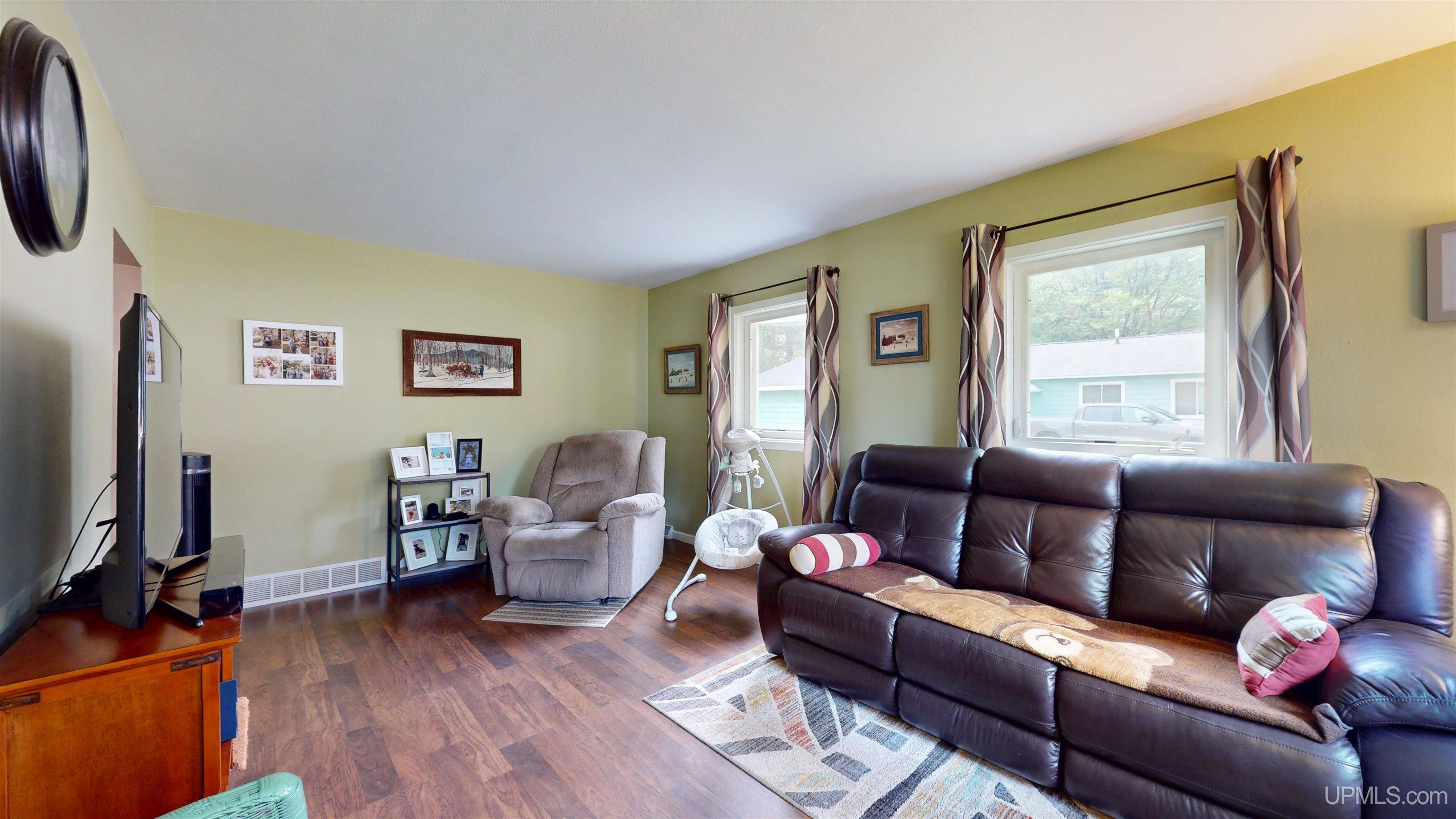Woodland Ave, Marquette, MI 49855 #1