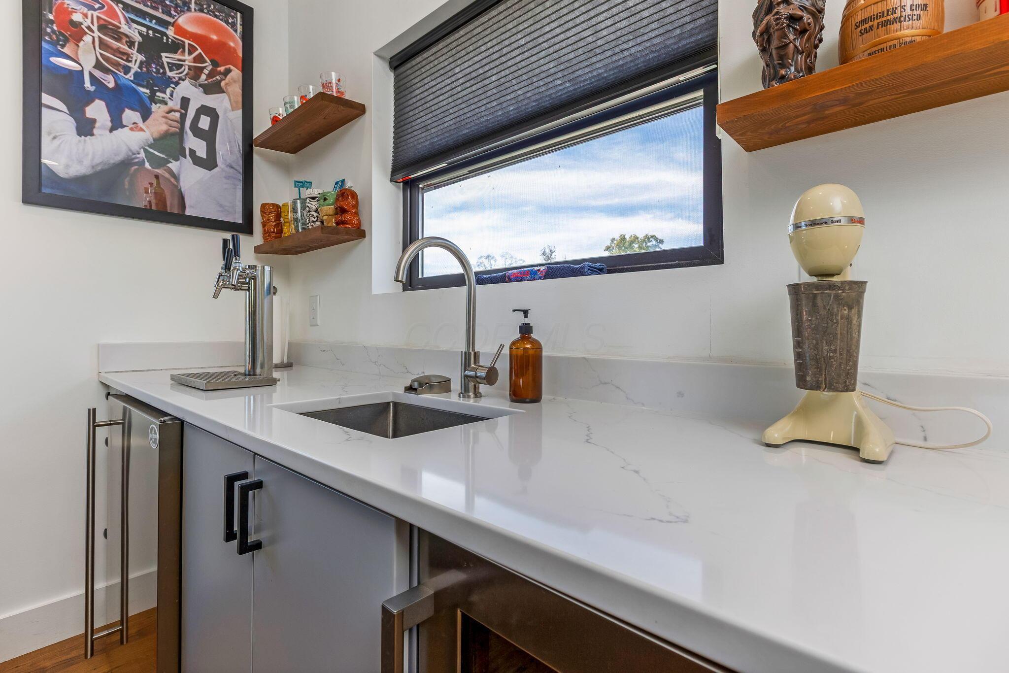 Buckeye Lake, Ohio, 43008, United States, 3 Bedrooms Bedrooms, ,3 BathroomsBathrooms,Residential,For Sale,1975089