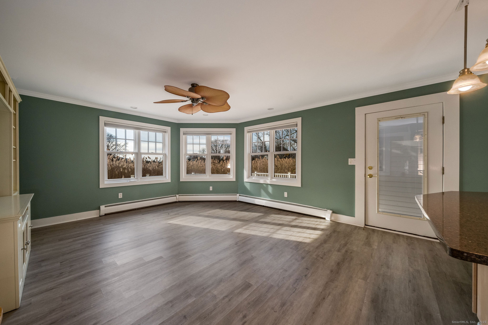 Madison, Connecticut, 06443, United States, 3 Bedrooms Bedrooms, ,2 BathroomsBathrooms,Residential,For Sale,1996814