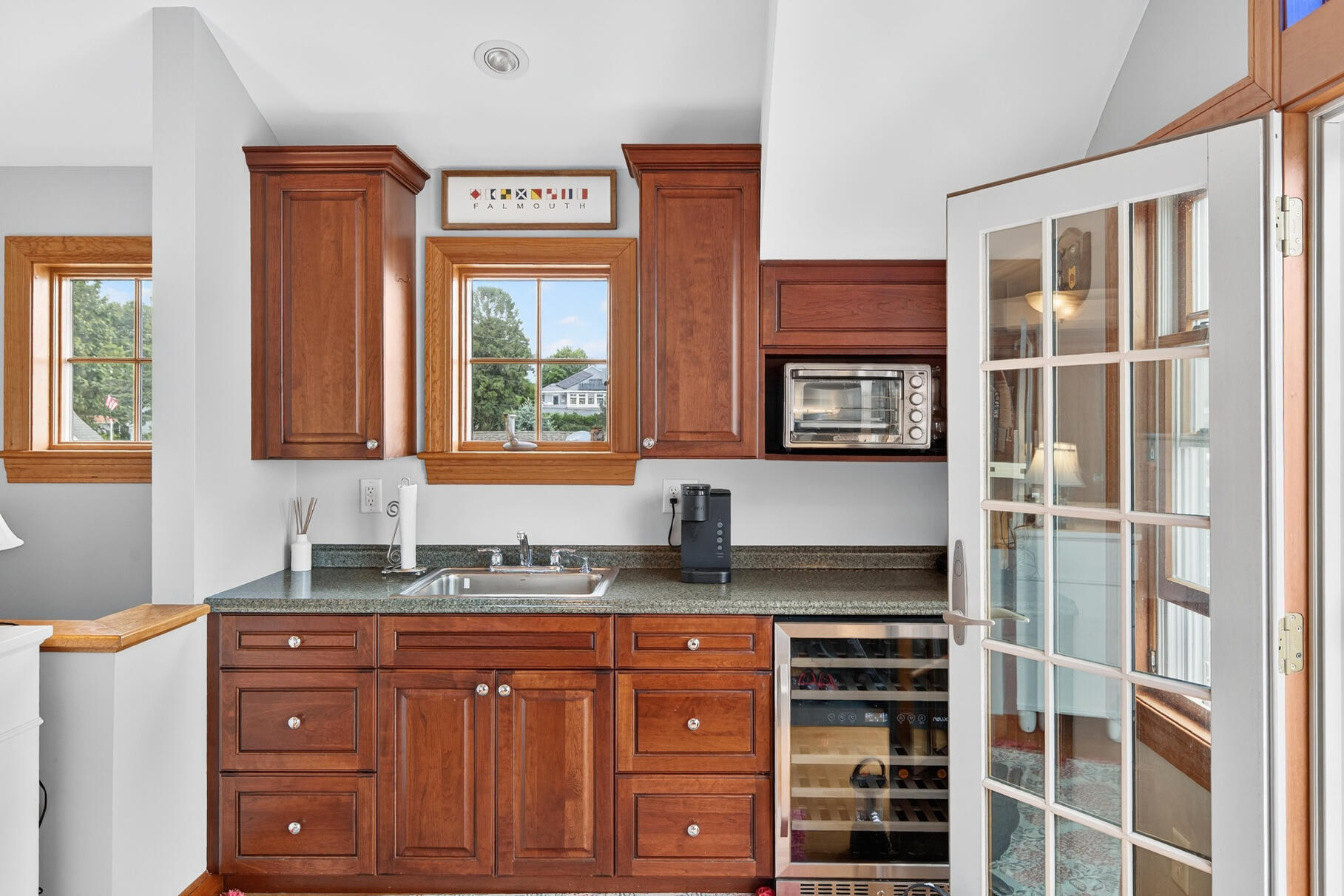  253 Scranton Avenue - 物件實景