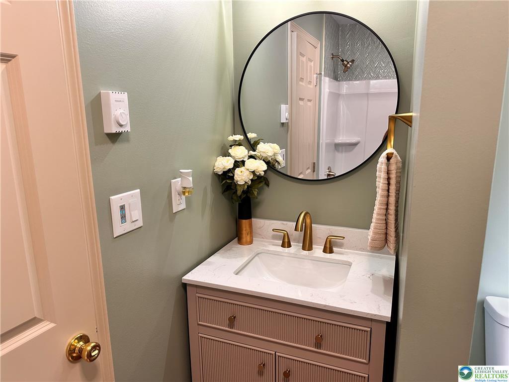 Washington Twp, Pennsylvania, 18080, United States, 3 Bedrooms Bedrooms, ,3 BathroomsBathrooms,Residential,For Sale,1984610