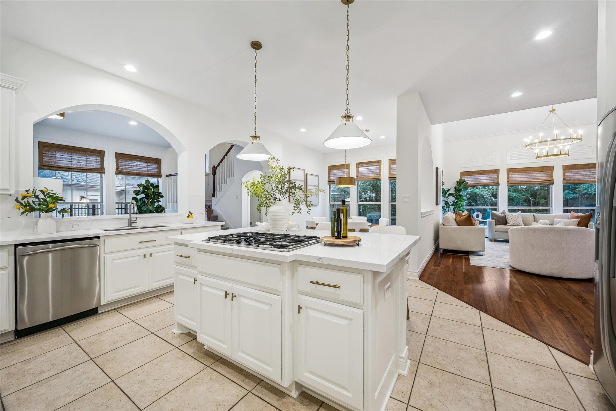  814 Atwell Street - 物件實景