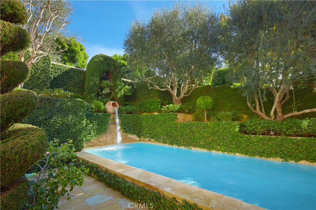 Newport Coast, California, 92657, United States, 4 Bedrooms Bedrooms, ,6 BathroomsBathrooms,Residential,For Sale,1896952