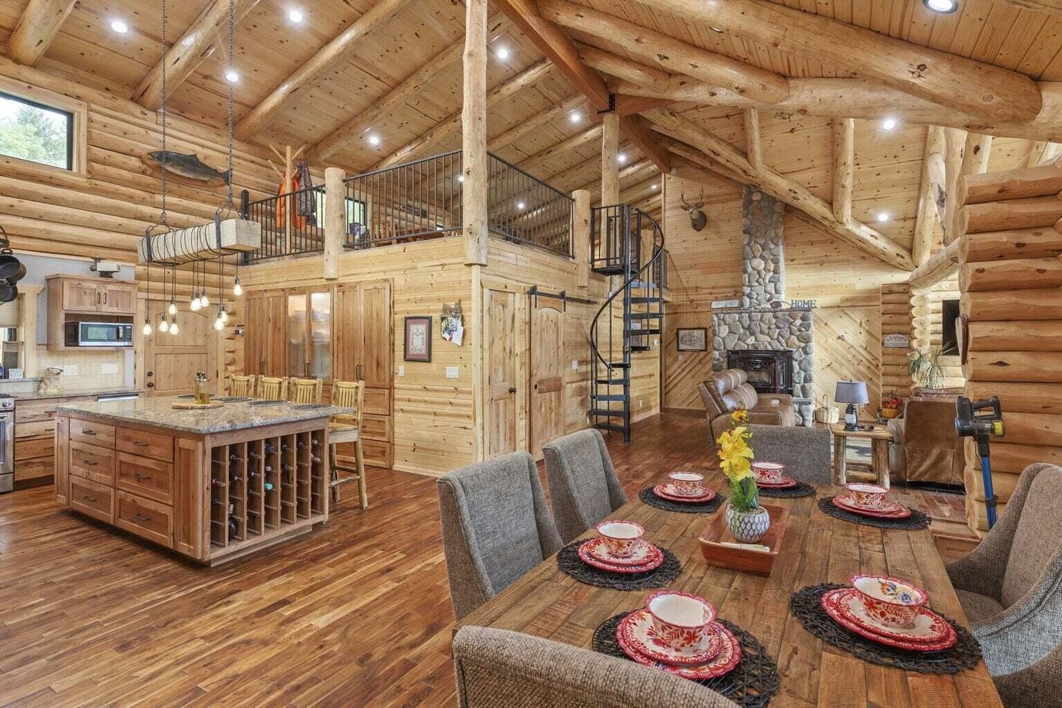 Canyonville, Oregon, 97417, United States, 2 Bedrooms Bedrooms, ,2 BathroomsBathrooms,Residential,For Sale,1981703