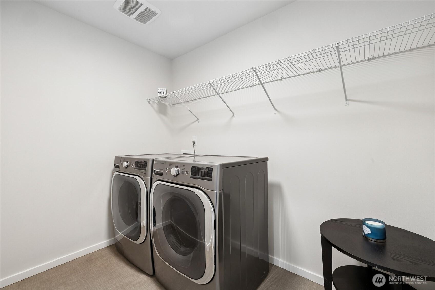 AUBURN, Washington, 98001, United States, 4 Bedrooms Bedrooms, ,4 BathroomsBathrooms,Residential,For Sale,1896068