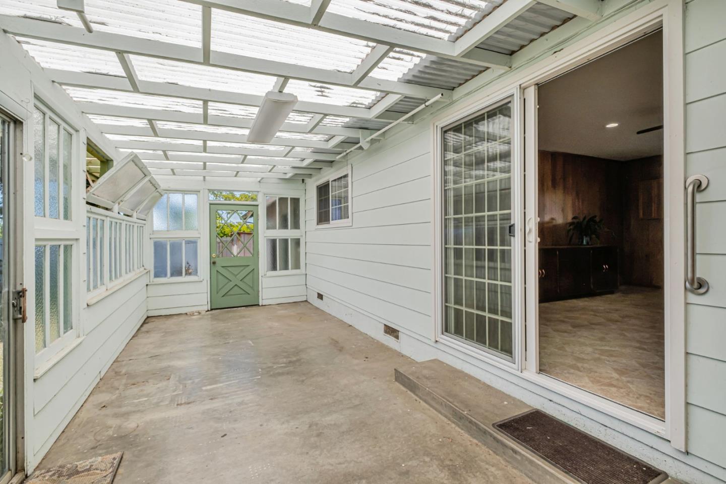 Watsonville, California, 95076, United States, 3 Bedrooms Bedrooms, ,2 BathroomsBathrooms,Residential,For Sale,1885327