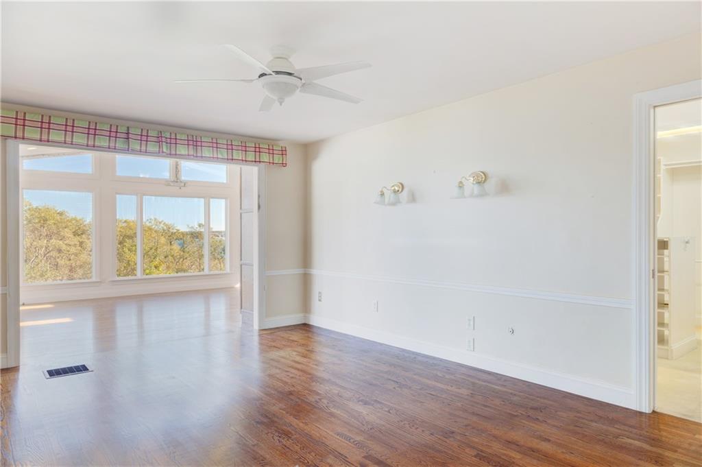 Portsmouth, Rhode Island, 02871, United States, 4 Bedrooms Bedrooms, ,5 BathroomsBathrooms,Residential,For Sale,1909701