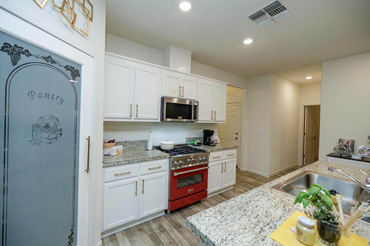 Modesto, California, 95355, United States, 3 Bedrooms Bedrooms, ,2 BathroomsBathrooms,Residential,For Sale,1998691