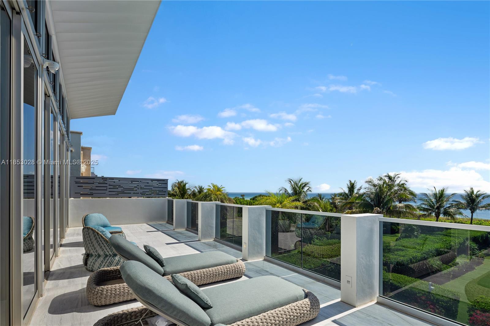 Miami Beach, Florida, 33141, United States, 5 Bedrooms Bedrooms, ,7 BathroomsBathrooms,Residential,For Sale,1934428