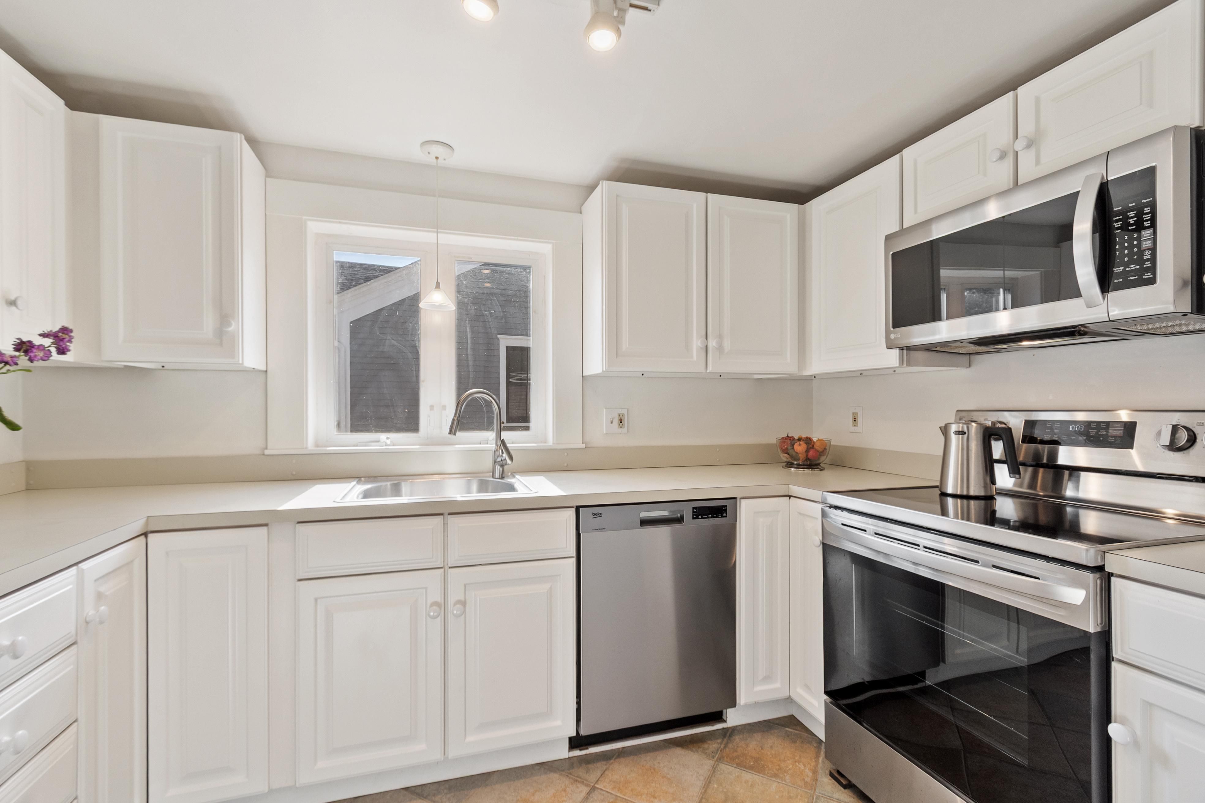  7 Thoreau Court, Concord, MA 01742 - 物件實景