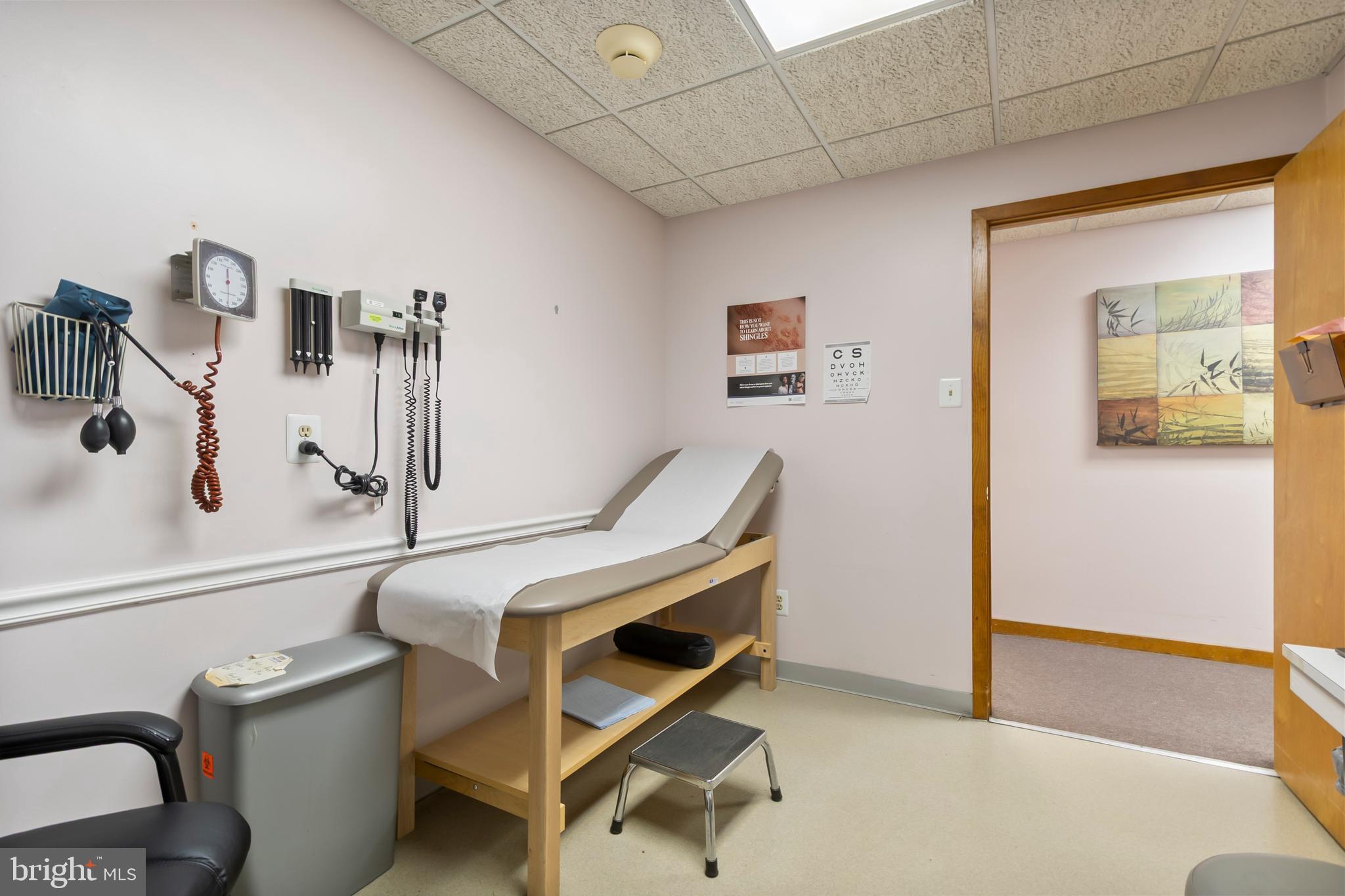 PHILADELPHIA, Pennsylvania, 19148, United States, 6 Bedrooms Bedrooms, ,Residential,For Sale,1990200