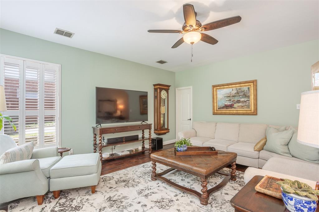 McKinney, Texas, 75070, United States, 4 Bedrooms Bedrooms, ,4 BathroomsBathrooms,Residential,For Sale,1890937