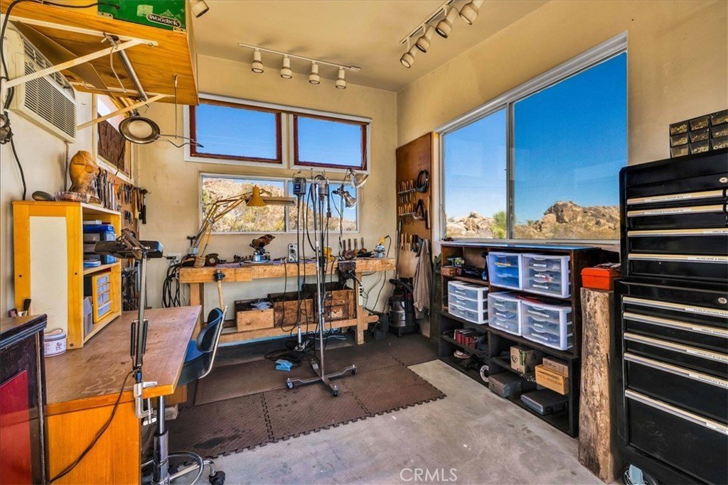 Joshua Tree, California, 92252, United States, 3 Bedrooms Bedrooms, ,2 BathroomsBathrooms,Residential,For Sale,1942307