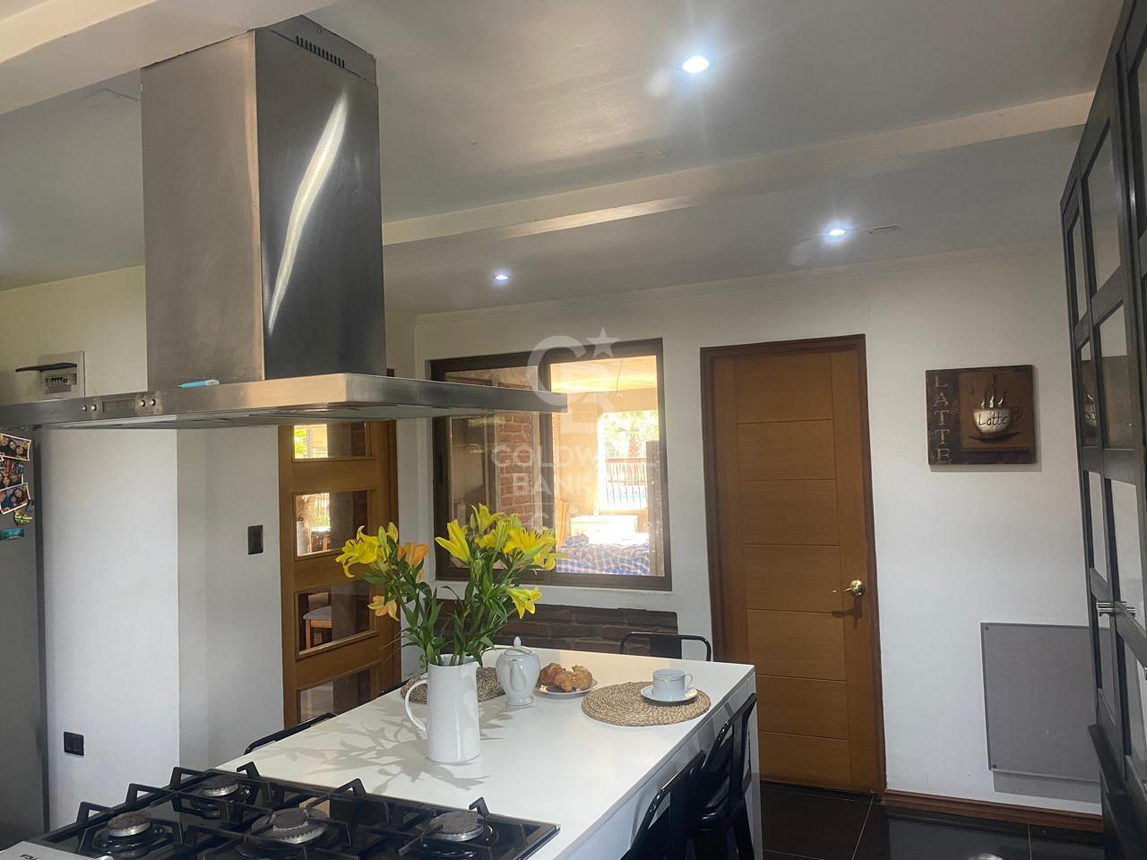 Lampa, Chile, 5 Bedrooms Bedrooms, ,6 BathroomsBathrooms,Residential,For Sale,1927487