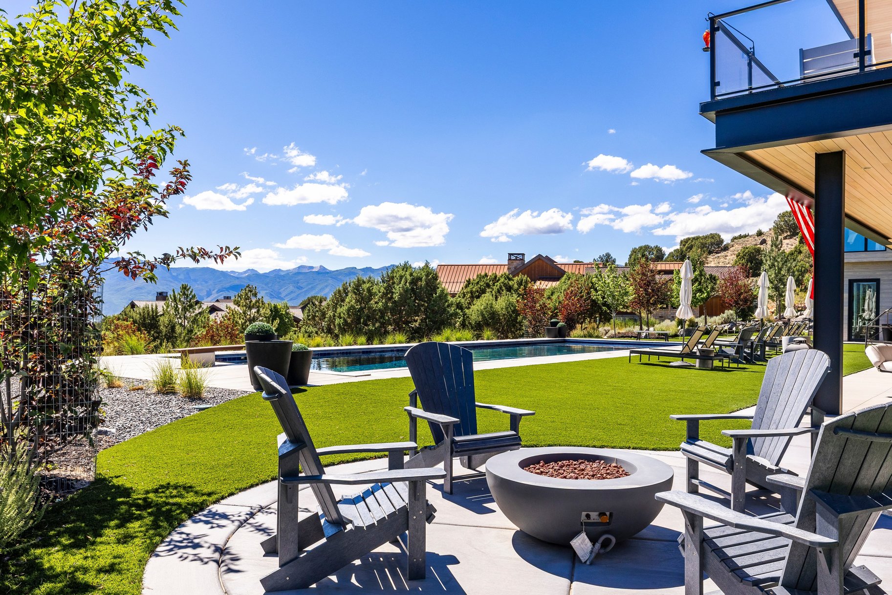  Luxury Lives Here  Architectural Masterpiece with Unmatched Privacy & Views - 物件實景