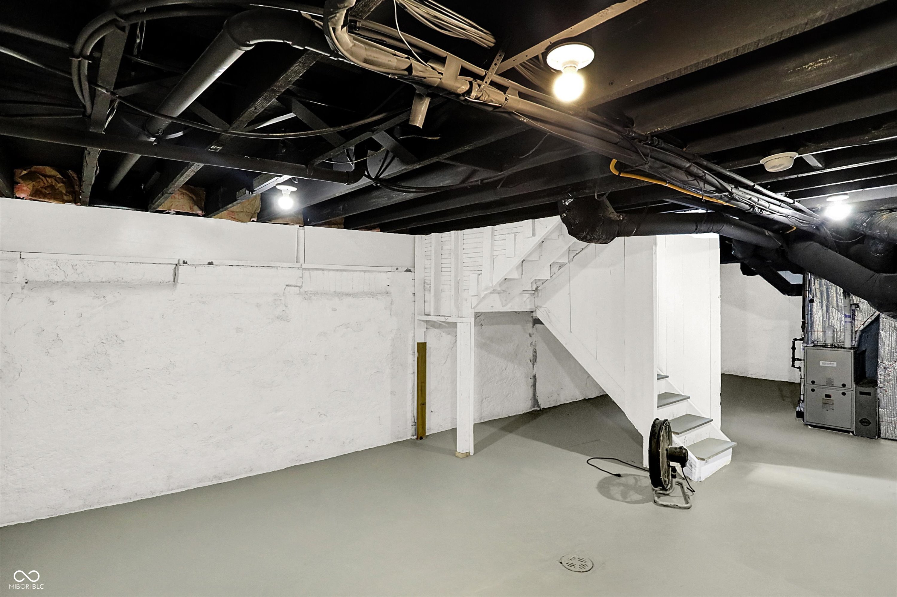 Indianapolis, Indiana, 46205, United States, 3 Bedrooms Bedrooms, ,3 BathroomsBathrooms,Residential,For Sale,1982816