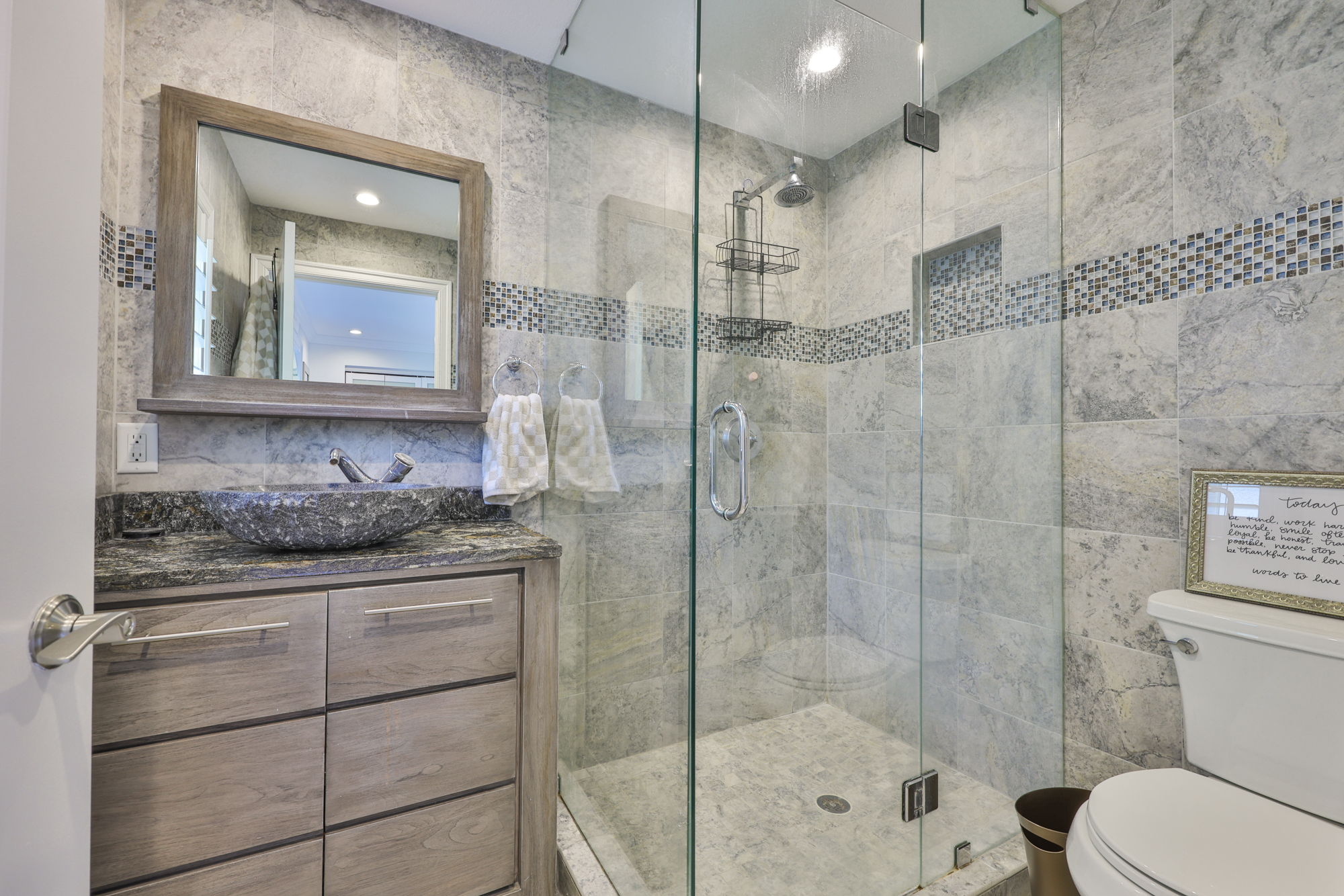 Largo, Florida, 33770, United States, 3 Bedrooms Bedrooms, ,4 BathroomsBathrooms,Residential,For Sale,1982146