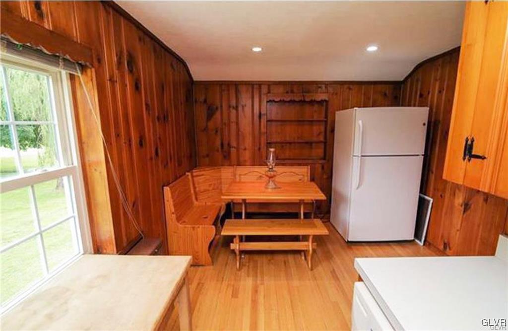 Whitehall Twp, Pennsylvania, 18052, United States, 6 Bedrooms Bedrooms, ,4 BathroomsBathrooms,Residential,For Sale,1931733