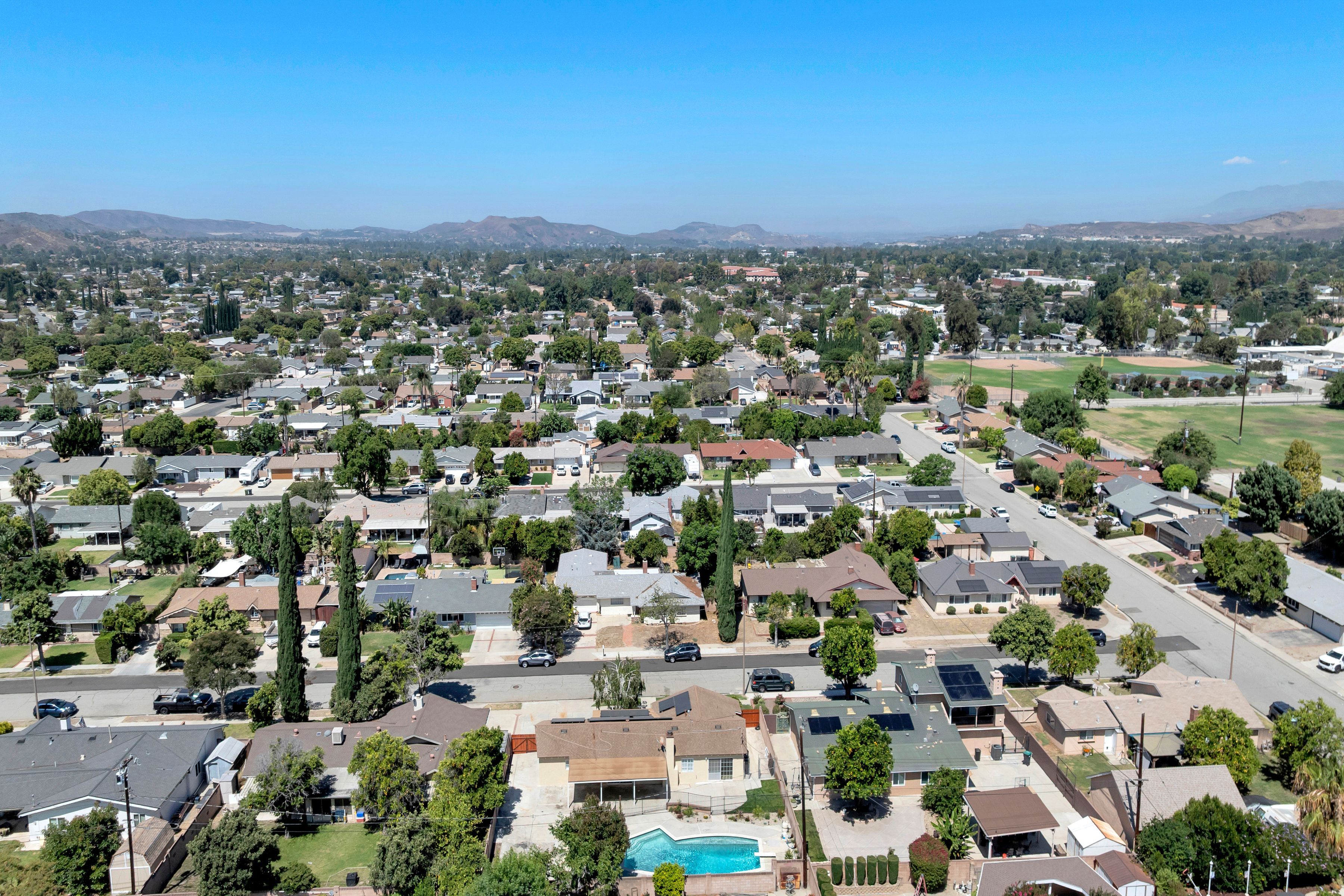  1556 Glacier Street, Simi Valley - 物件實景