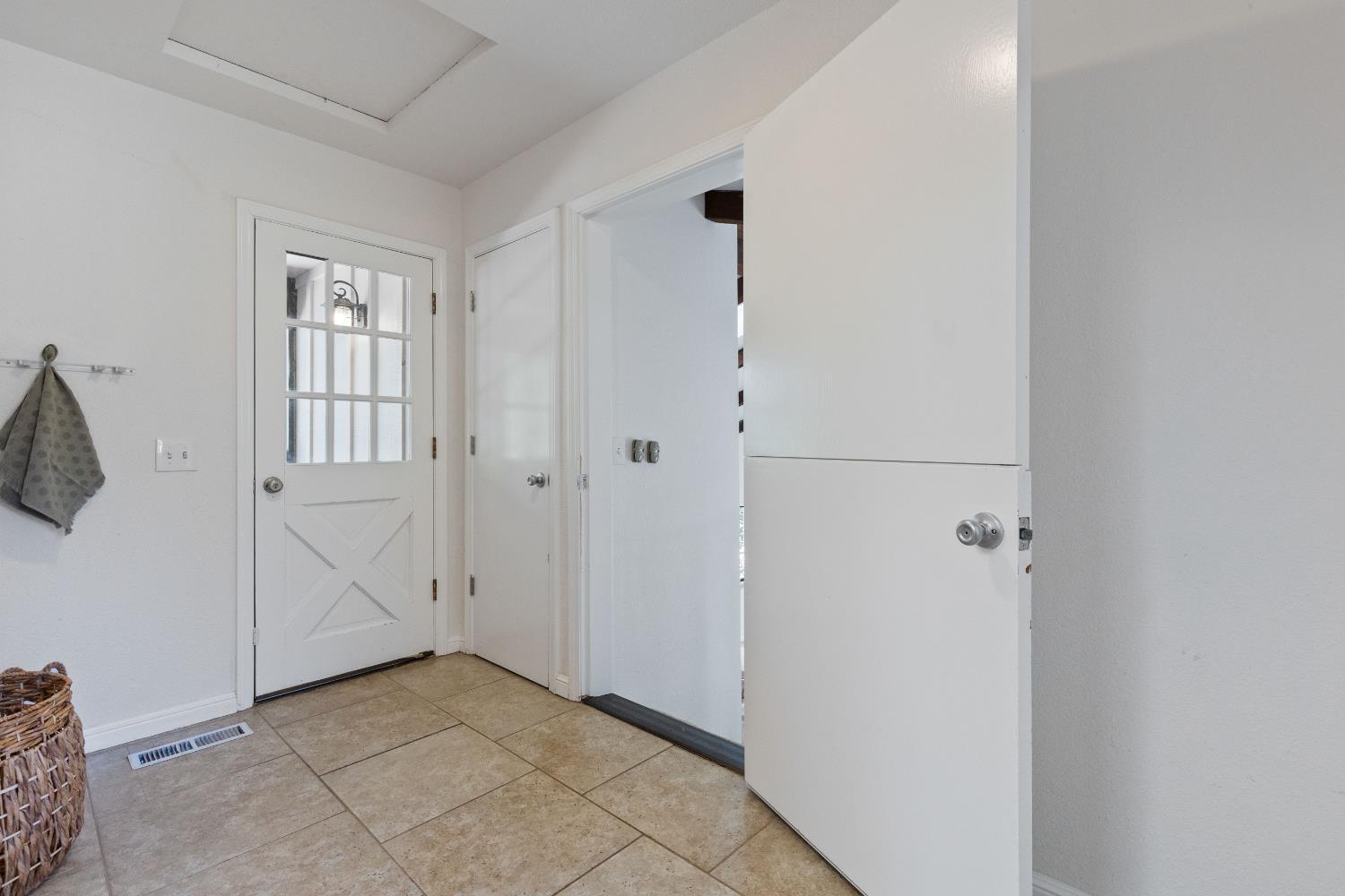 Grass Valley, California, 95949, United States, 3 Bedrooms Bedrooms, ,3 BathroomsBathrooms,Residential,For Sale,1983094