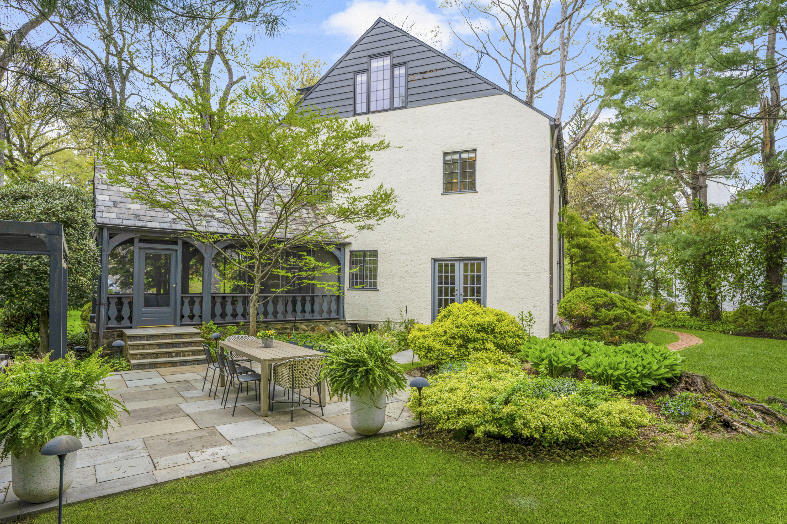  Sophisticated Larchmont Tudor - 物件實景