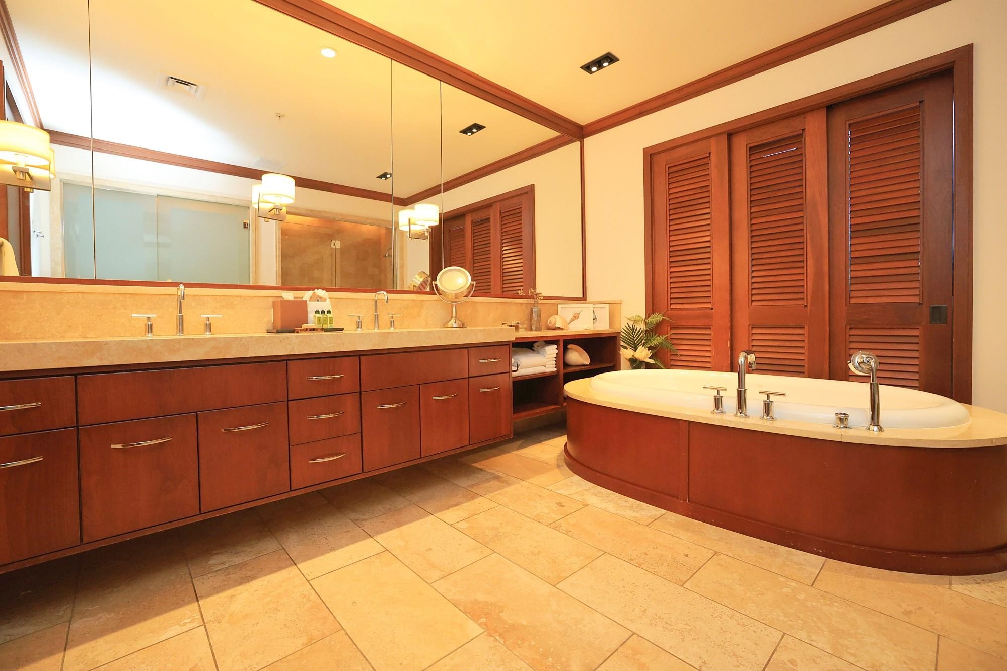 Lahaina, Hawaii, 96761, United States, 3 Bedrooms Bedrooms, ,4 BathroomsBathrooms,Residential,For Sale,1995819