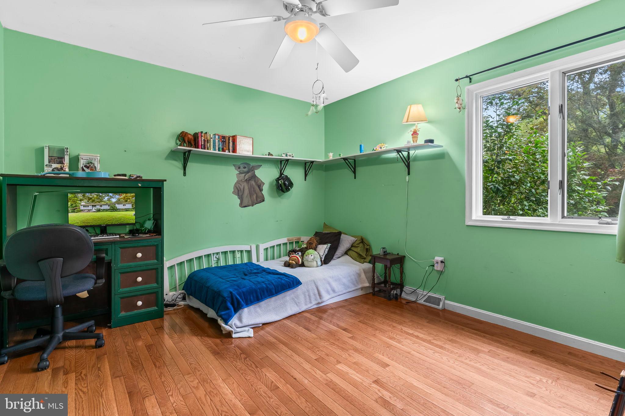 Huntingtown, Maryland, 20639, United States, 5 Bedrooms Bedrooms, ,3 BathroomsBathrooms,Residential,For Sale,1977077