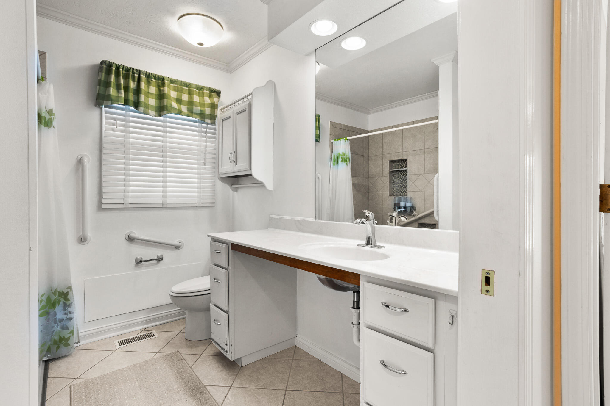 New Carlisle, Ohio, 45344, United States, 4 Bedrooms Bedrooms, ,3 BathroomsBathrooms,Residential,For Sale,1964835