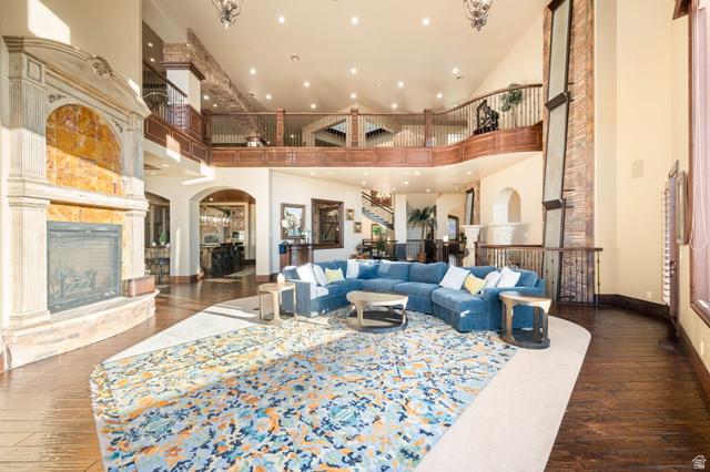 Washington, Utah, 84780, United States, 8 Bedrooms Bedrooms, ,9 BathroomsBathrooms,Residential,For Sale,1990246