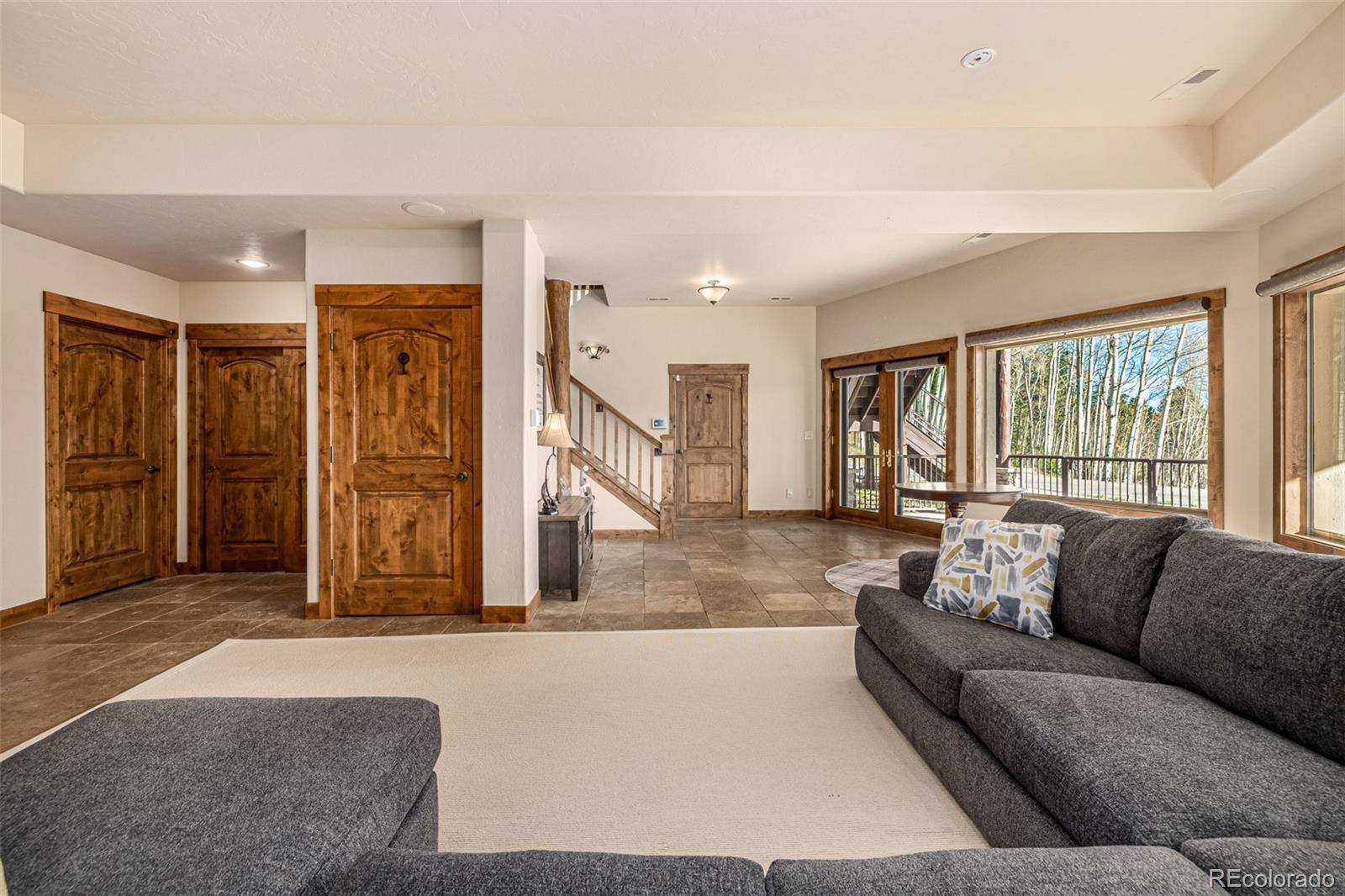 Golden, Colorado, 80403, United States, 5 Bedrooms Bedrooms, ,2 BathroomsBathrooms,Residential,For Sale,1974417