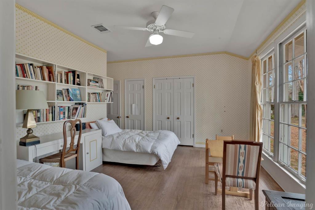 Shreveport, Louisiana, 71106, United States, 5 Bedrooms Bedrooms, ,4 BathroomsBathrooms,Residential,For Sale,1829039